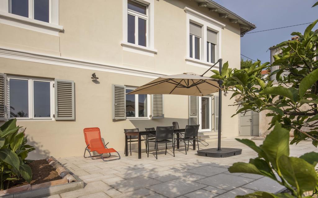 Apartments Villa Adrienne Малий Лошинь Екстер'єр фото